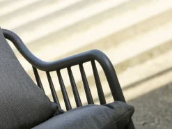 Manifesto Celante Gartensessel